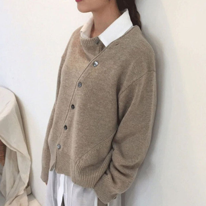 Elizabeth – Kasjmier Cardigan met Asymmetrische Sluiting