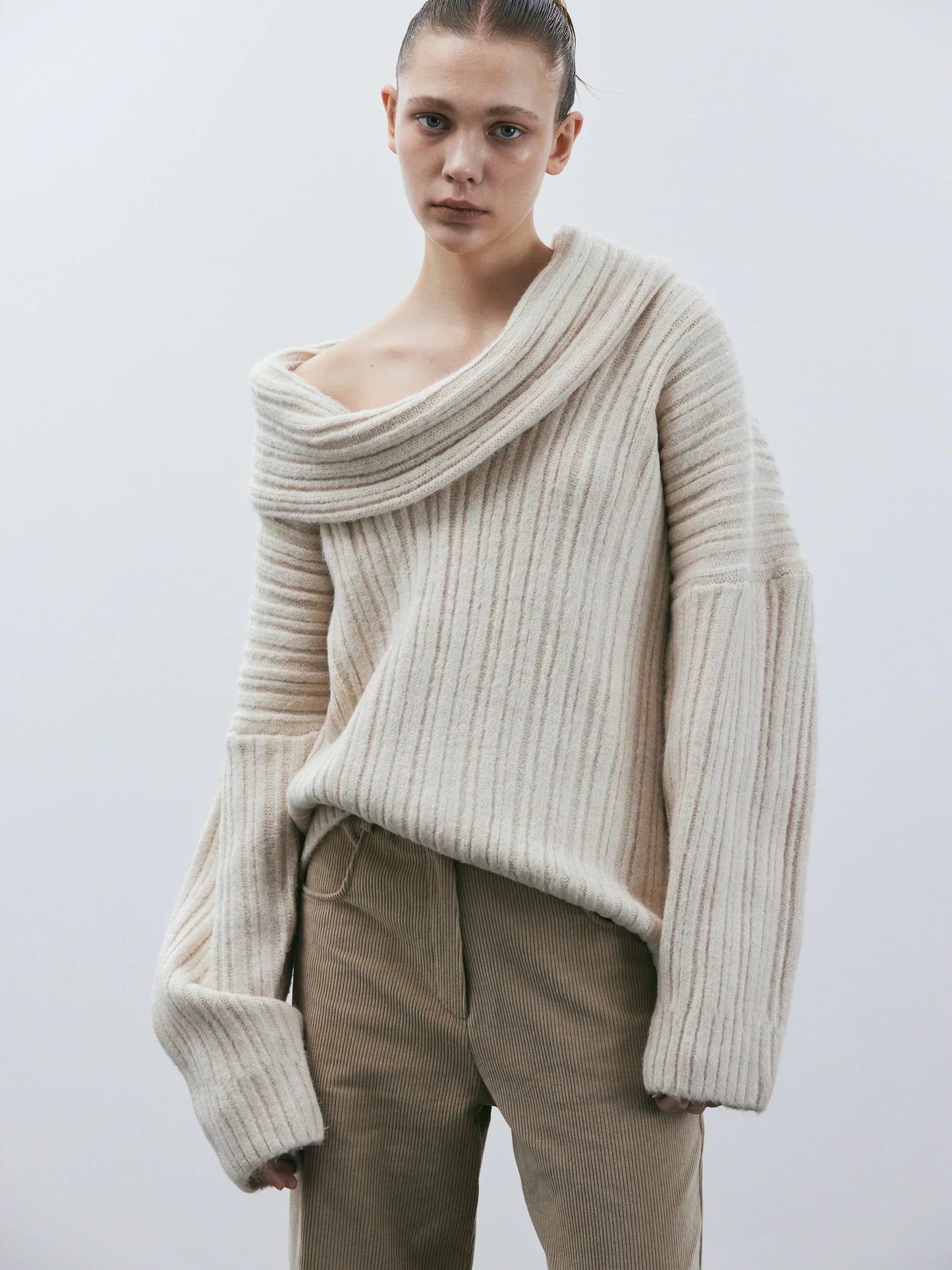 Hayley – Oversized Gebreide Trui met Hoge Coltrui