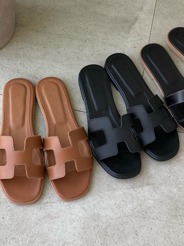Imogen – Sandalen met Geometrische Uitsnijdingen