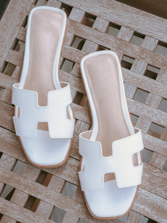 Imogen – Sandalen met Geometrische Uitsnijdingen