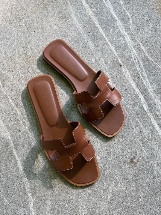 Imogen – Sandalen met Geometrische Uitsnijdingen