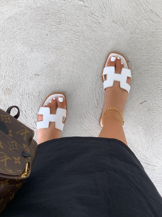 Imogen – Sandalen met Geometrische Uitsnijdingen