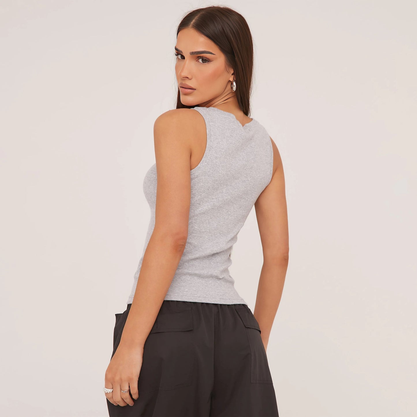 Andrea – Minimalistisch Dames Tanktop voor de Zomer