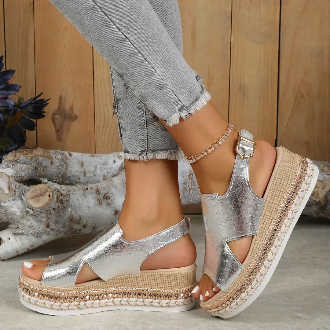 Nora™ - Sandalen met Sleehak